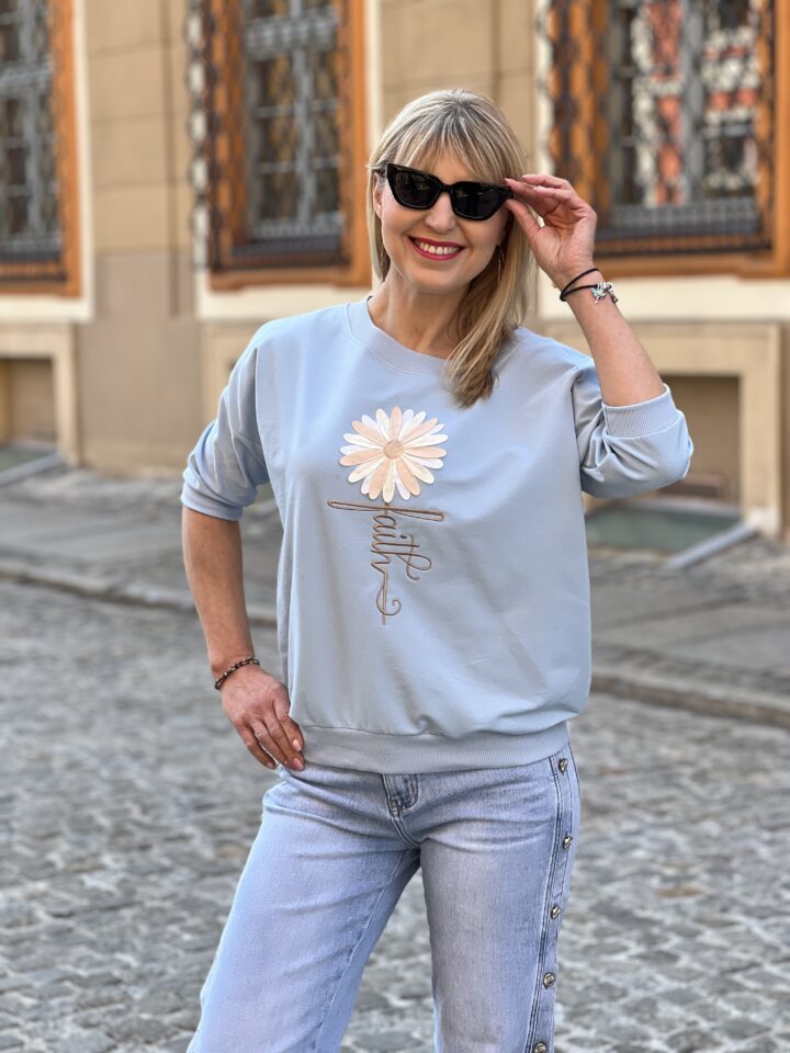 Bluza Stokrotka- błękitna