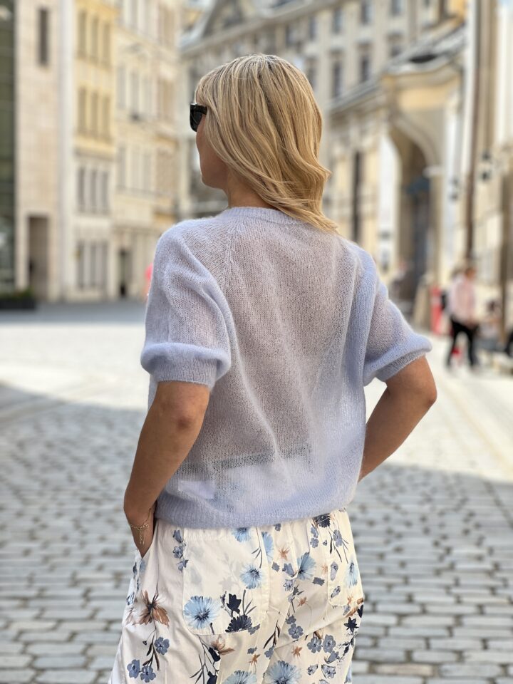 Sweterek Bella Aura - błękitny