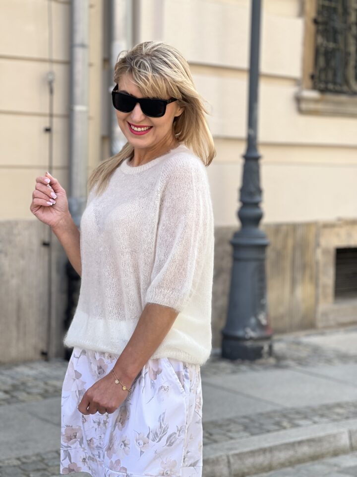 Sweterek Bella Aura - ecru
