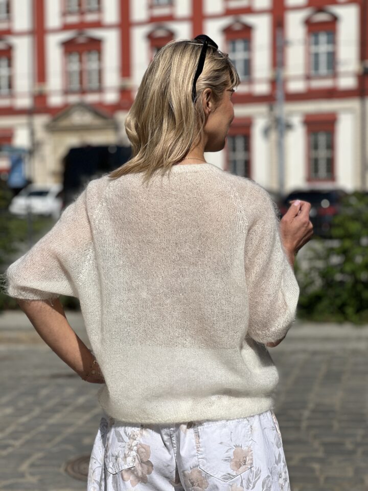 Sweterek Bella Aura - ecru