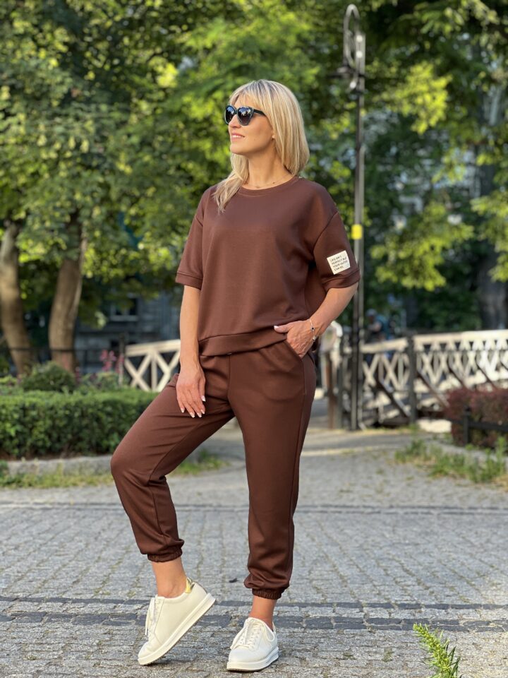 Dres Bolonia - czekoladowy